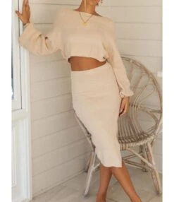 2-piece Solid Color Long Sleeve Knitted Crop Top And Split Knitting Skirt Set