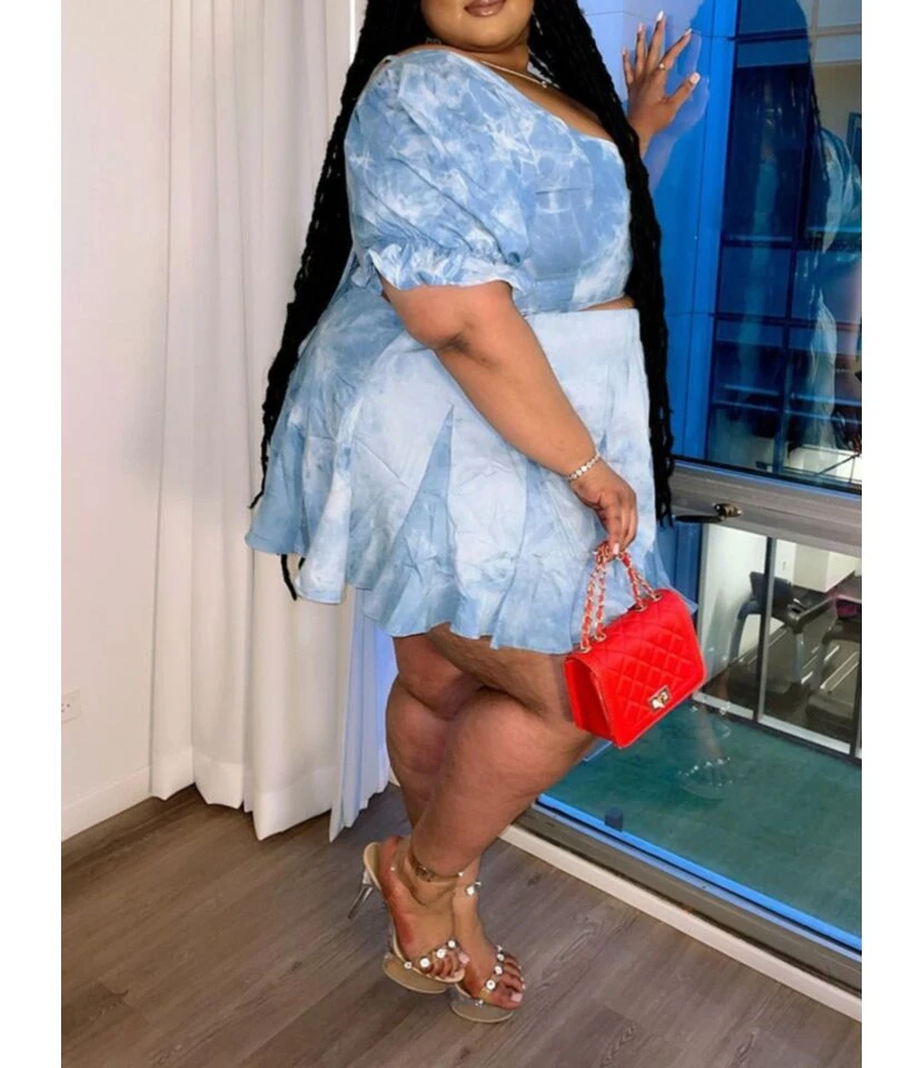 2-Piece Plus Size Tie Dye Crop Top And High Waist Pleated Skirt Set 5 2-Piece Plus Size Tie Dye Crop Top And High Waist Pleated Skirt Set - Image 3