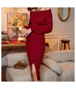 Wholesale Women Clothing Red Knitted One-Shoulder Dresses SD200126